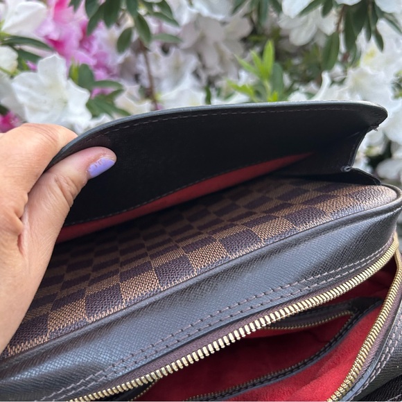 Brown Checkered Fancy Square Purse Red Interior - Picture 8 of 11